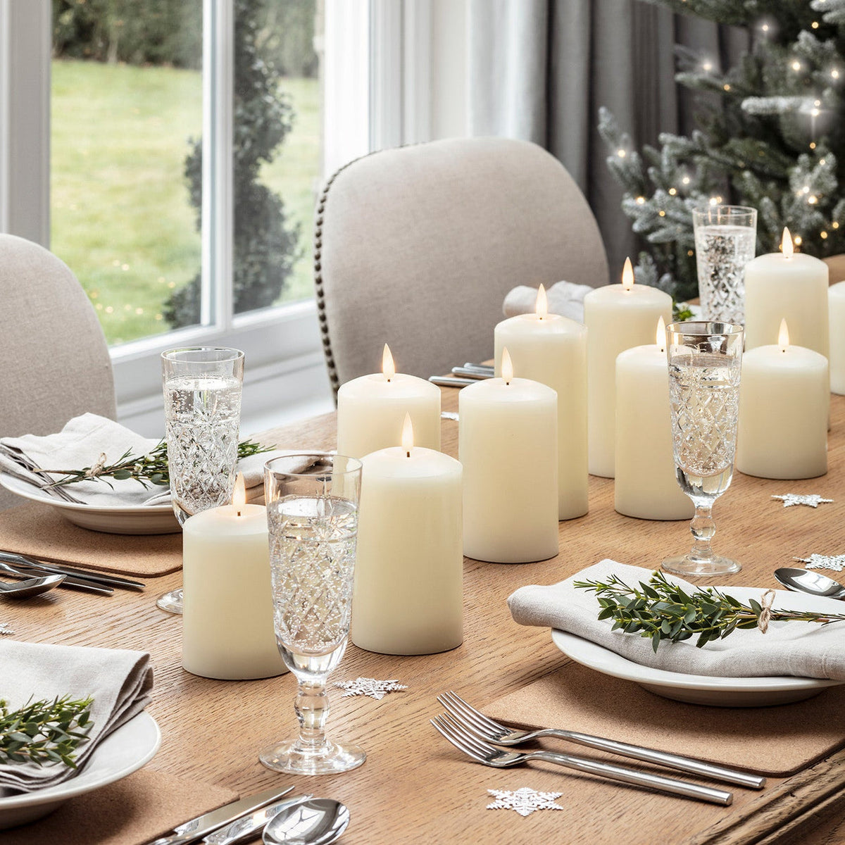 Ivory Wax LED Pillar Candle Trio - product photo 6