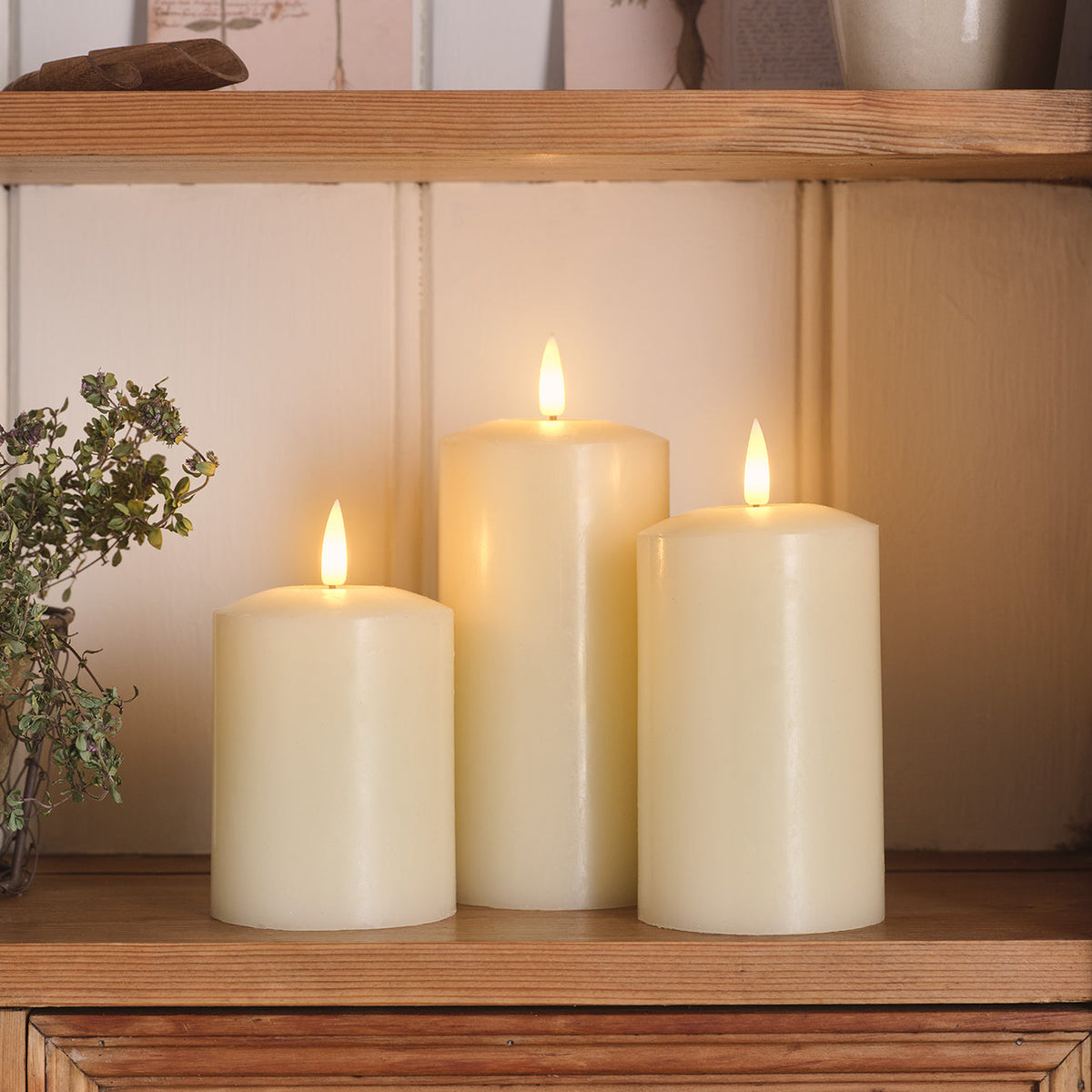 Ivory Wax LED Pillar Candle Trio - product photo 8